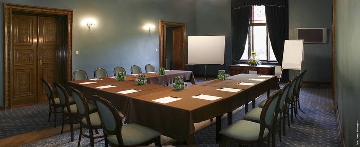 conference-room-2.jpg